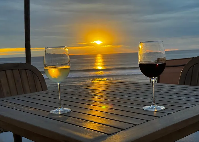 The Cerritos Beach Inn